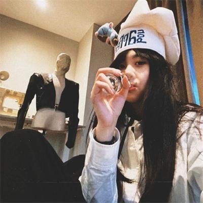 双层公寓：都会男女配图